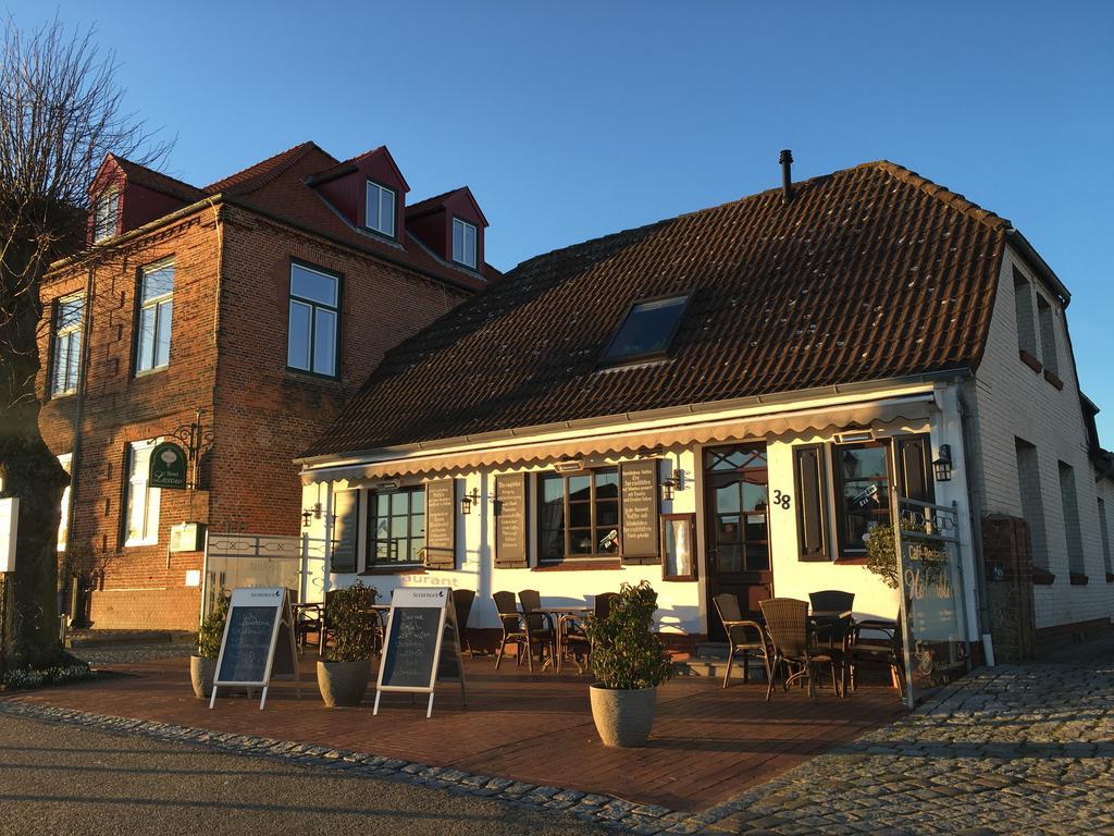 Gasthaus Hafenblick Тённинг Экстерьер фото